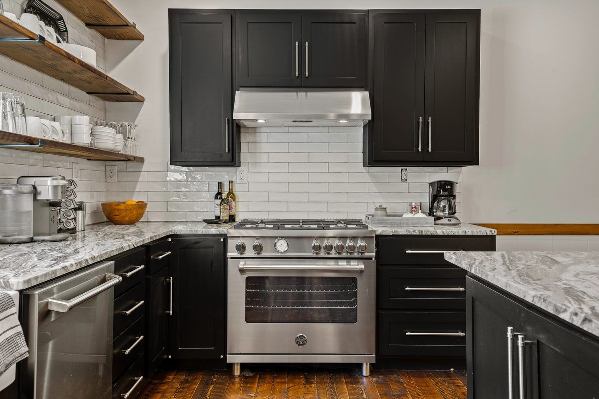 Pro range and open shelving